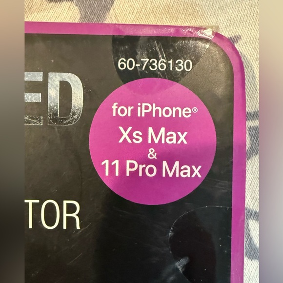 iPhone XS Max & 11 Pro Max Tempered Glass Screen Protectors - Picture 4 of 5